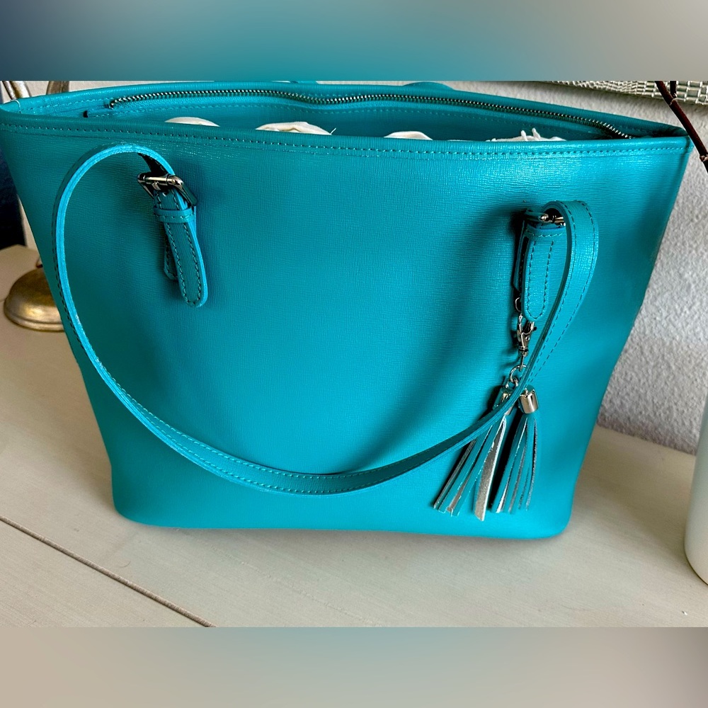 Merci Marie Leather Handbag NWOT / Made in ITALY